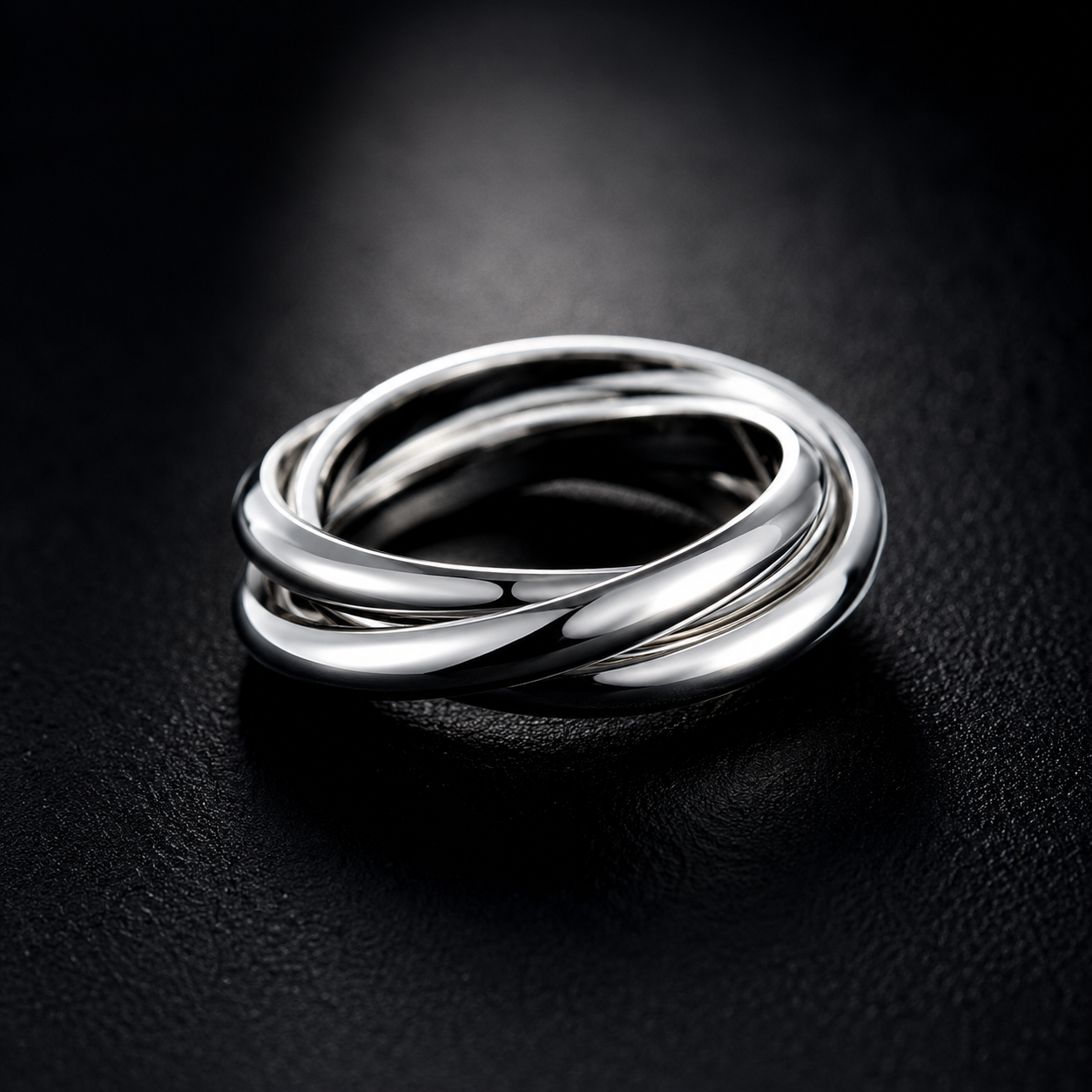 TWISTED RING